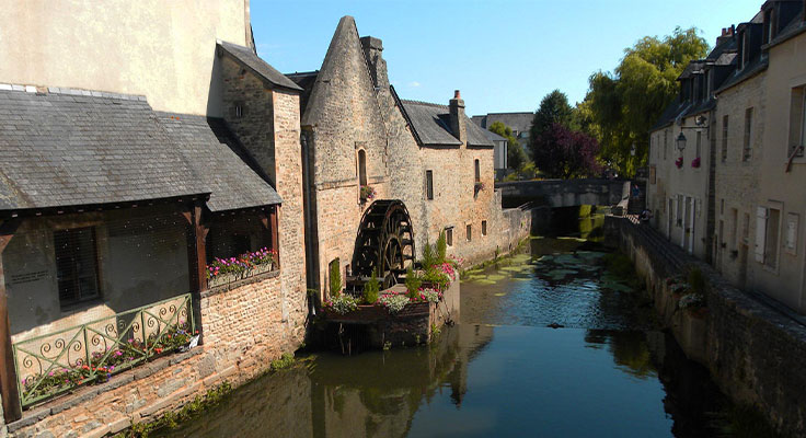 Bayeux, &agrave; proximit&eacute; du camping Le Cormoran