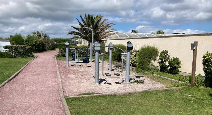 Fitness en ext&eacute;rieur au camping Le Cormoran