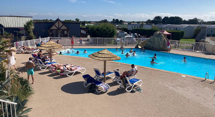 Piscine ext&eacute;rieure chauff&eacute;e en Normandie