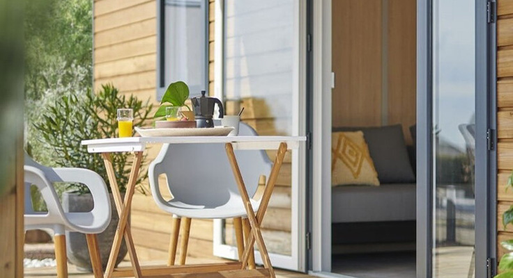 Terrasse chalet Comfort au camping Le Cormoran